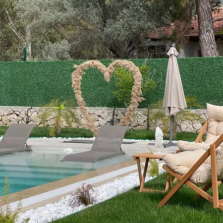 Solin House Вилла